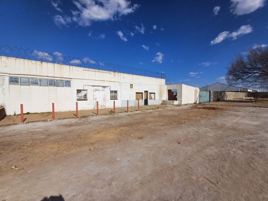  Bedroom Property for Sale in Uraniaville North West